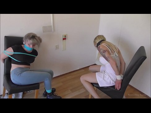 ❤️ Toksomaniulo / ligita kaj buŝoŝtopita / junulino en mizero ️❌ Malmola porno ĉe ni % eo.pornma-com.ru% ❌❤